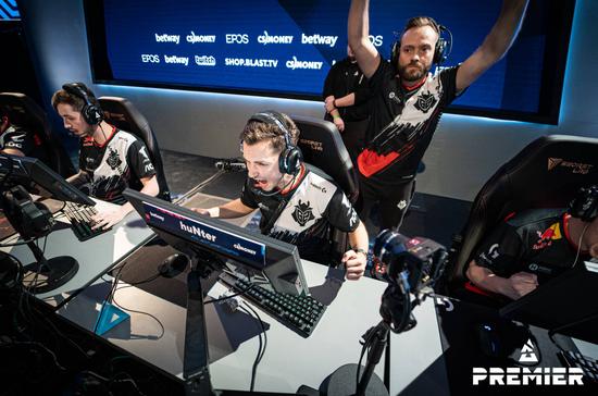 探索可爱粉色系 微星IP联动主机在COMPUTEX 2025的魅力